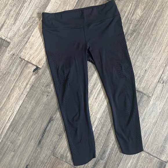 Athleta EUC crop leggings - Picture 1 of 6